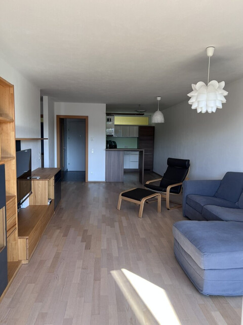 71 m² möbliert mit Bergblick und Tiefgarage