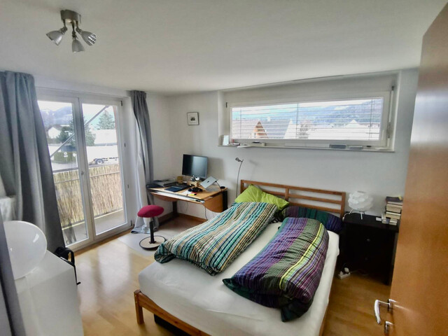 Privat: Loftartige 70m2, 2 Zimmer Dachgeschosswohnung, mega view und TG