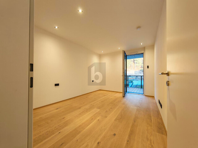 PREISHIT! MODERN UND HOCHWERTIG IN NEUWERTIGER WOHNANLAGE MIT TIEFGARAGE + BALKON