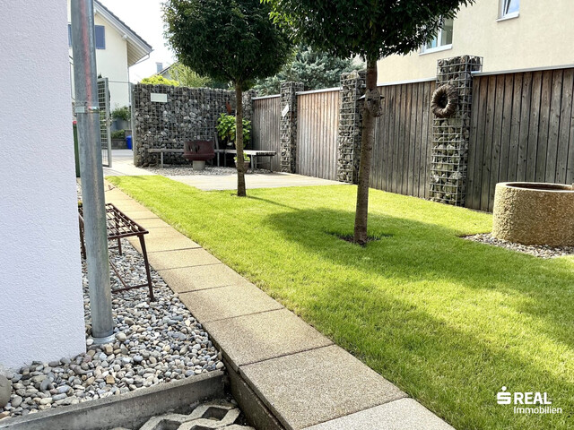 Gepflegte Doppelhaushälfte im Rohrbach in sehr ruhiger Lage