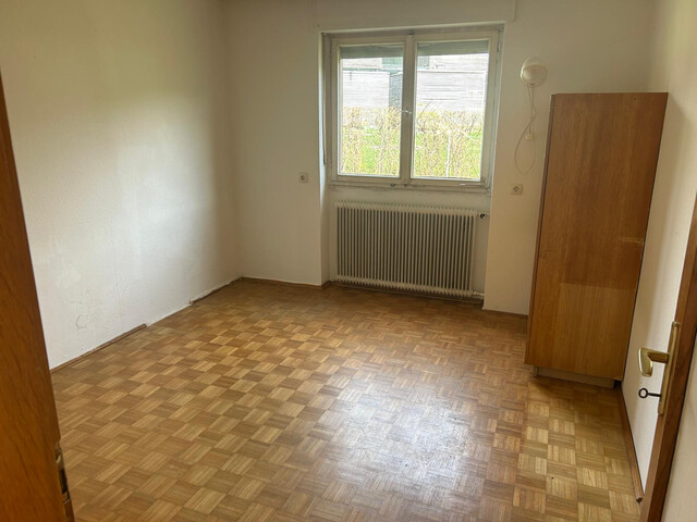 Charmanter älterer  Bungalow mit großem Garten, überdachter Terrasse und Garage - Nähe Grenze Liechtenstein