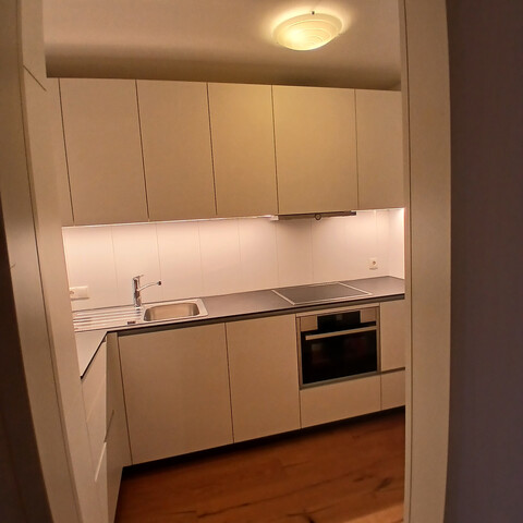 Renovierte 2-Zimmer-Wohnung mit Balkon in Top-Lage!