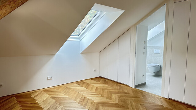 Traumhafte 2-Zimmer-Dachgeschosswohnung in neu renovierter Villa in Lochau am Bodensee zu vermieten