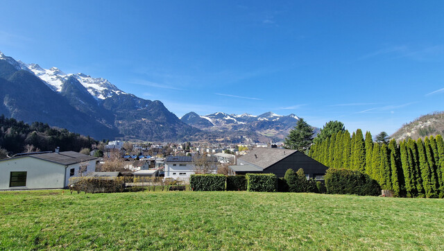Sonniges Grundstück - 511 m² mit Panorama-Ausblick 