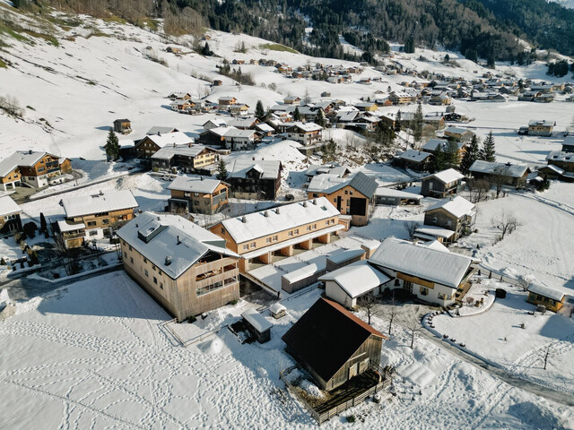 Bregenzerwald - Au, Vollholz Reihenhaus mit Garten, Terrasse und Schuppen, Edelrohbau, tolle Wohnbauförderung