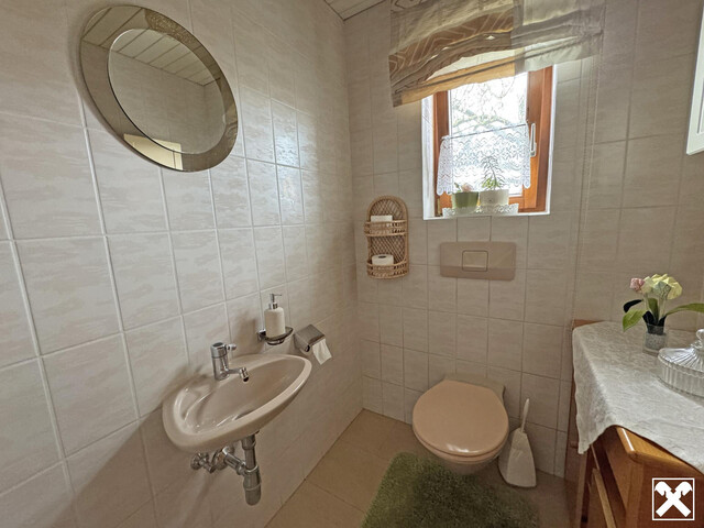 Naturnahes Wohnen - Sehr gepflegtes Einfamilienhaus mit Garage