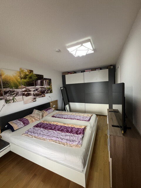 Schöne, helle, möblierte 4 Zimmer-Wohnung 