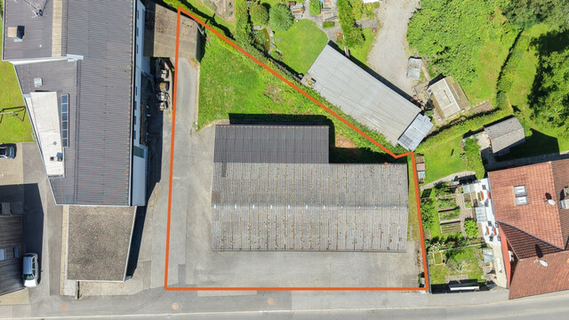 Dornbirn | Gewerbegrundstück mit drei Hallen und Freifläche