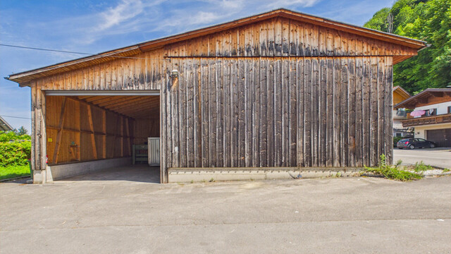 Dornbirn | Gewerbegrundstück mit drei Hallen und Freifläche
