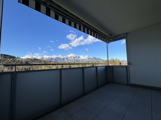 "ohne Provision" geräumige 2,5 Zimmer Wohnung mit Balkon