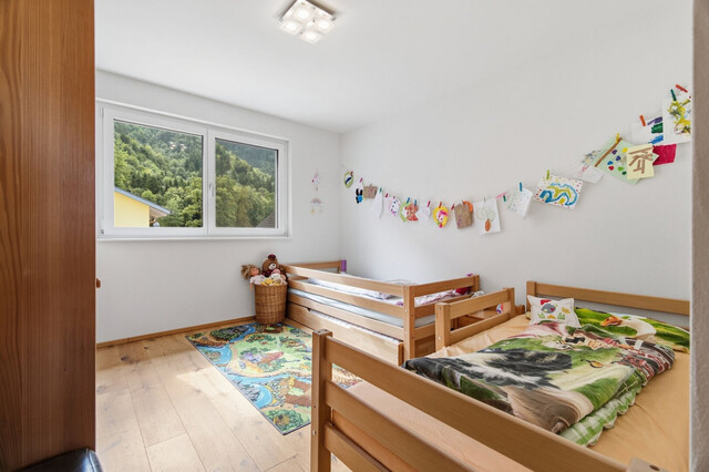 Dornbirn: Modernes 4-Zimmer-Reihenhaus in Massivbauweise mit Garten, Terrasse und Garage