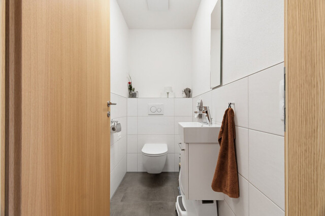 Dornbirn: Modernes 4-Zimmer-Reihenhaus in Massivbauweise mit Garten, Terrasse und Garage