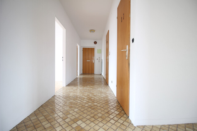 4 1/2 Zimmer-Wohnung - gute Lage - renovierungsbedürftig - provisionsfrei