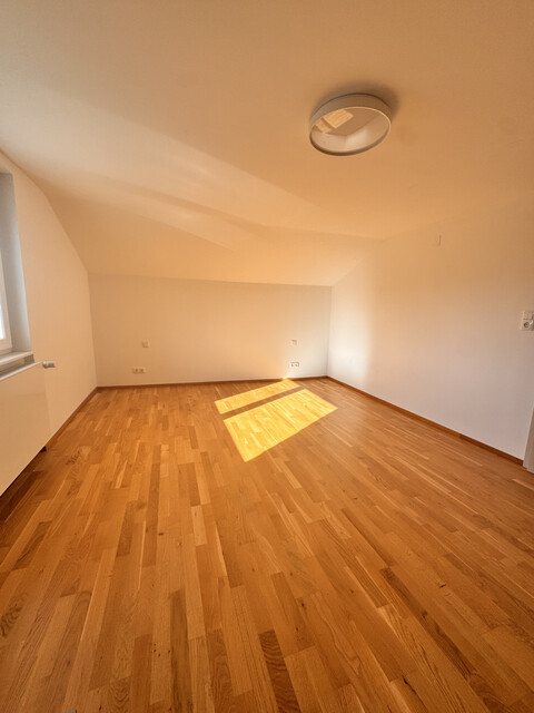 Dachgeschosswohnung in Top Lage von Lauterach neben Jannersee