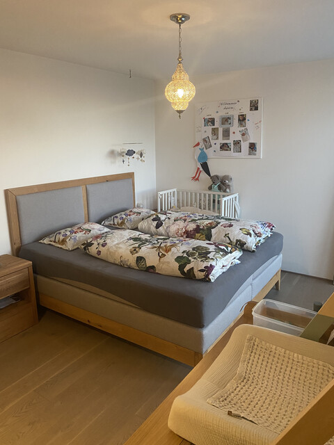 Terrassenwohnung mit großzügiger Loggia  umd 2 TG Parkplätze