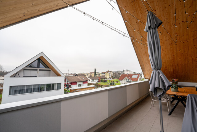 3-Zimmer-Dachgeschosswohnung - beeindruckende Raumhöhe!