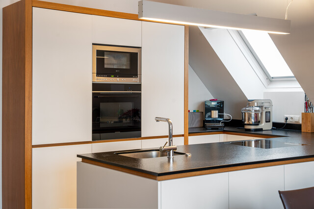 3-Zimmer-Dachgeschosswohnung - beeindruckende Raumhöhe!