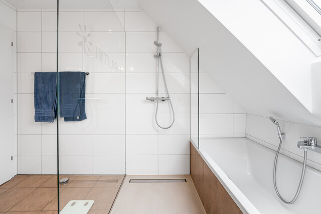 3-Zimmer-Dachgeschosswohnung - beeindruckende Raumhöhe!