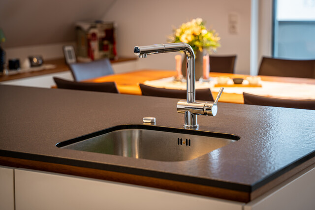 3-Zimmer-Dachgeschosswohnung - beeindruckende Raumhöhe!