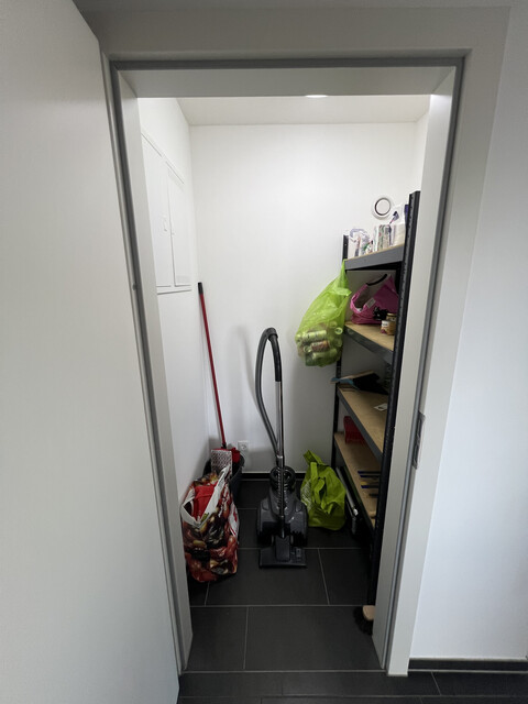 Schöne, helle, möblierte 4 Zimmer-Wohnung 