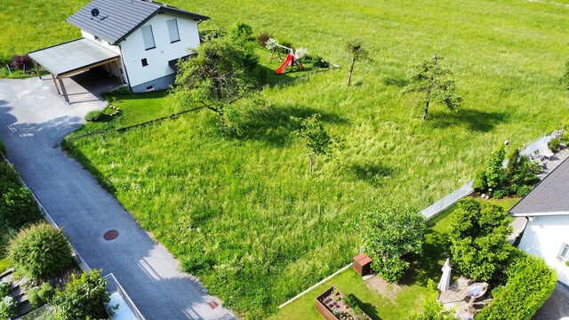 Traumhaftes Baugrundstück in Bestlage!