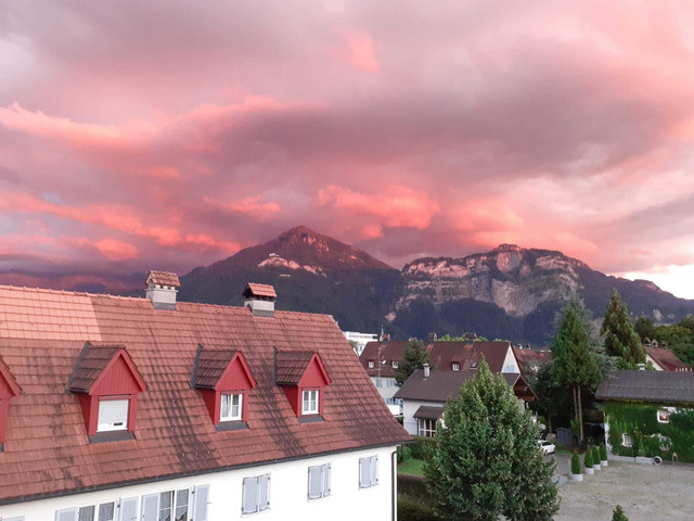 Schöne 3-Zimmer-Dachgeschoßwohnung mit Karrenblick - zentrale Lage!