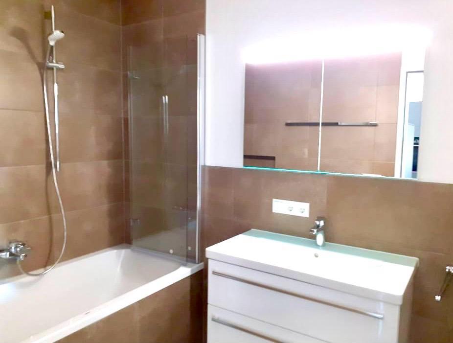 Schöne 3-Zimmer-Dachgeschoßwohnung mit Karrenblick - zentrale Lage!