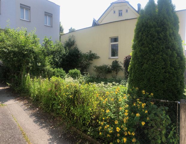 traditionelles Wohn- u. Geschäftshaus