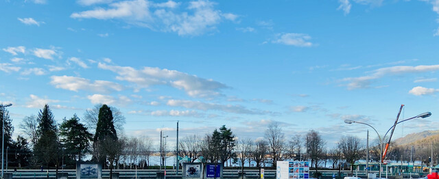 Charmante voll möblierte 2-Zimmer-Stadtwohnung direkt am See