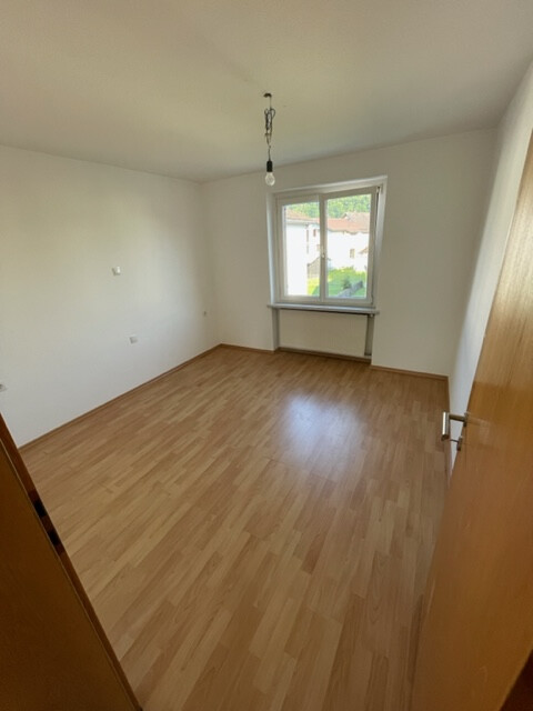 3-Zimmer Wohnung in 2-Familienhaus mit Balkon und Gartennutzung