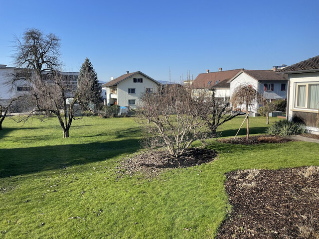 Villa in Hohenems - Wohnen im Grünen!