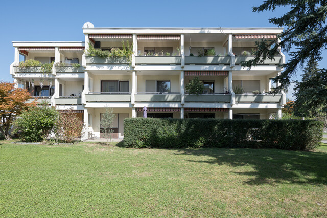Sonnige 2-Zimmer Wohnung mit Balkon in grüner Wohnanlage