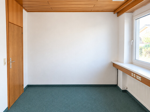 Mäder - Bürofläche im EG mit ca. 15 m²