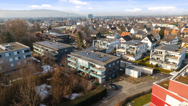 Dornbirn: Moderne 2-Zimmer-Wohnung mit großem Garten und Terrasse