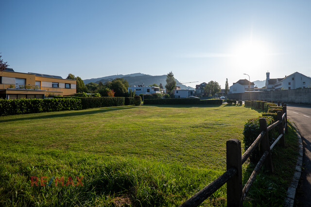 Schönes Grundstück: Bestlage mitten in Lauterach