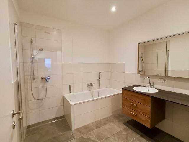 5 Zimmer Wohnung "Traumaussicht"