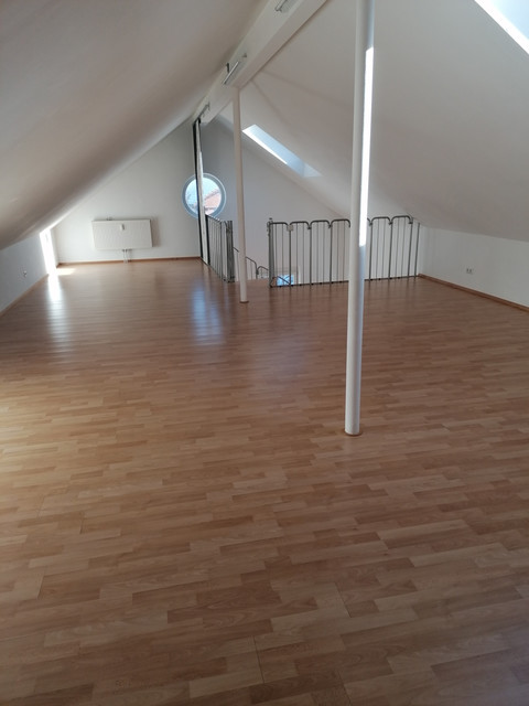 Mietkauf / 2stöckige Dachgeschoss Wohnung