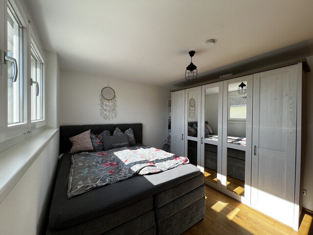2 Zimmer-Wohnung  |  Hard  |  Modern  | Loggia