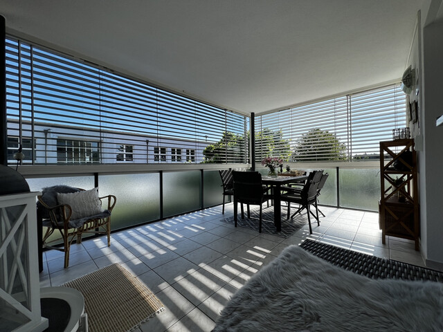 2 Zimmer-Wohnung  |  Hard  |  Modern  | Loggia