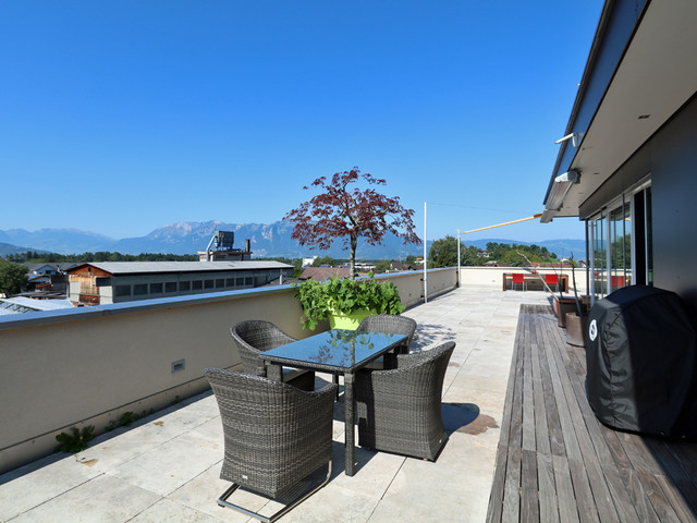 Maisonette Wohnung mit riesiger Dachterrasse