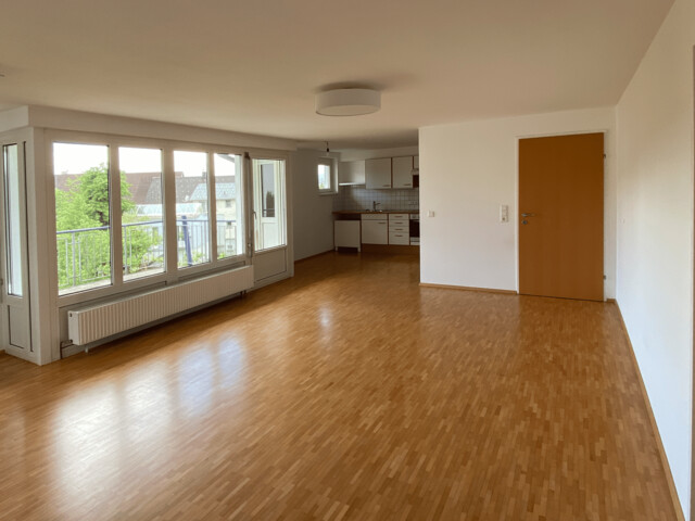 Sonnige 3-Zimmer-Dachgeschosswohnung im Zentrum von Schwarzach