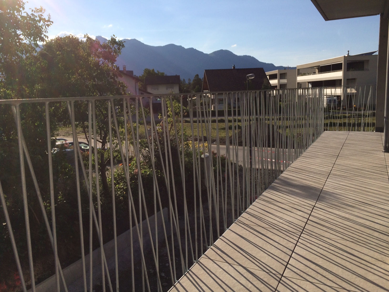 NEUWERTIGE schöne 2-Zimmer Eckterrassenwohnung