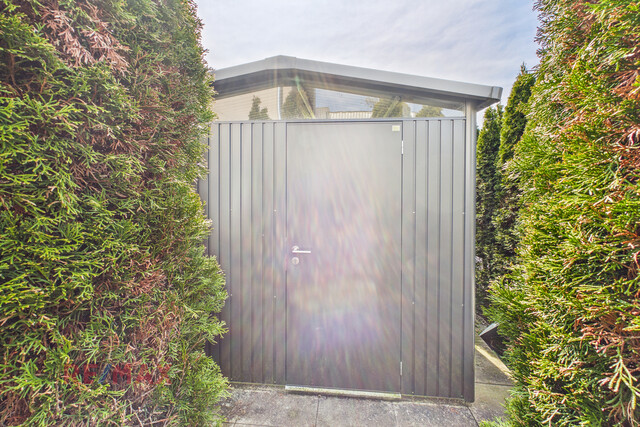 Top-moderne Wohnung in Zweifamilienhaus – Privatsphäre inklusive