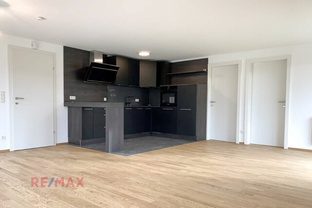 Top-moderne Wohnung in Zweifamilienhaus – Privatsphäre inklusive