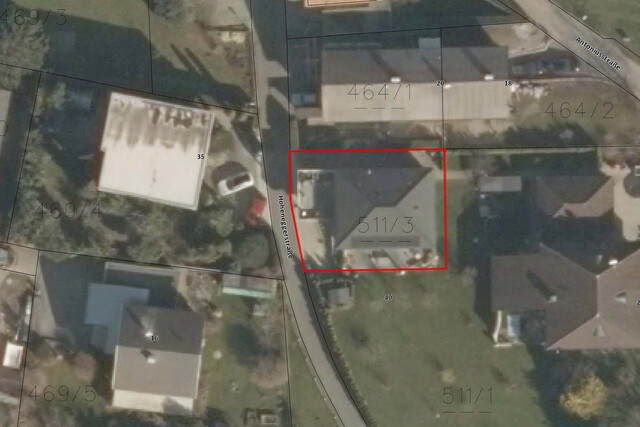 Top-moderne Wohnung in Zweifamilienhaus – Privatsphäre inklusive