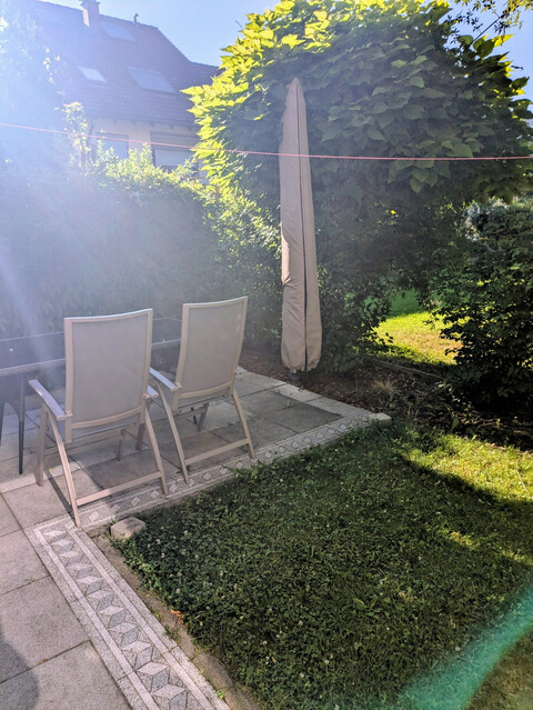 Wohnung mit Garage, Stellplatz und Garten in Top-Lage!