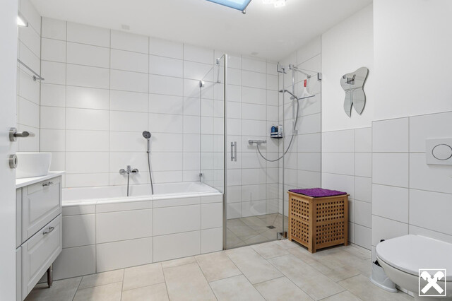 Lochau-Seedomizil: 4-Zimmerdachgeschosswohnung mit Terrasse