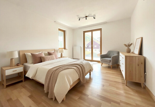 Klassisches Einfamilienhaus mit 4 Zimmern, Pool und Keller