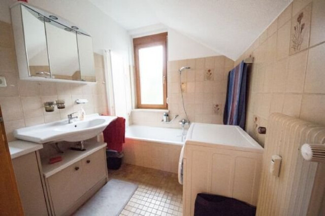 Aparte 2,5-Zimmer-ETW inkl. Tiefgaragenplatz, nur 300m bis zum Bodenseeufer — A-6911 Lochau Köhlerweg 3/26