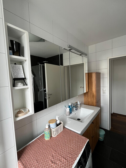 Schöne Dachgeschoss-Wohnung (Flachdach) in Mäder